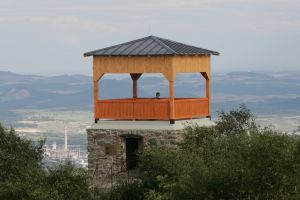 Aussichtsturm Jeřabina (Haselstein) - Litvínov