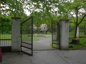 SCHLOSSGARTEN IN DUCHCOV * PAVILLON FÜR DAS RAINER-FRESKO * SPHINX-TEICH * GARTENHAUS * SÄULE DER HEILIGEN DREIFALTIGKEIT IM SCHLOSSGARTEN