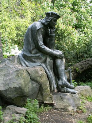 DIE STATUE WALTHER VON DER VOGELWEIDE IN DUCHCOV