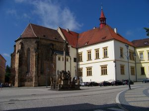 SCHLOSS CHOMUTOV