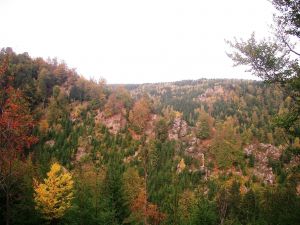 AUSSICHTSPUNKT AUF DEM FELSEN SIEBEN NASEN